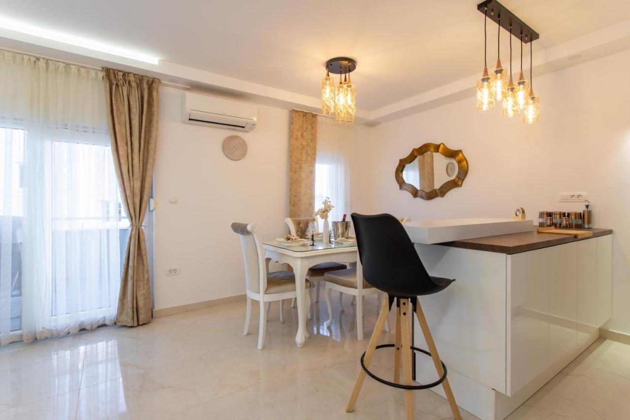 פודסטראנה Villa Padre מראה חיצוני תמונה