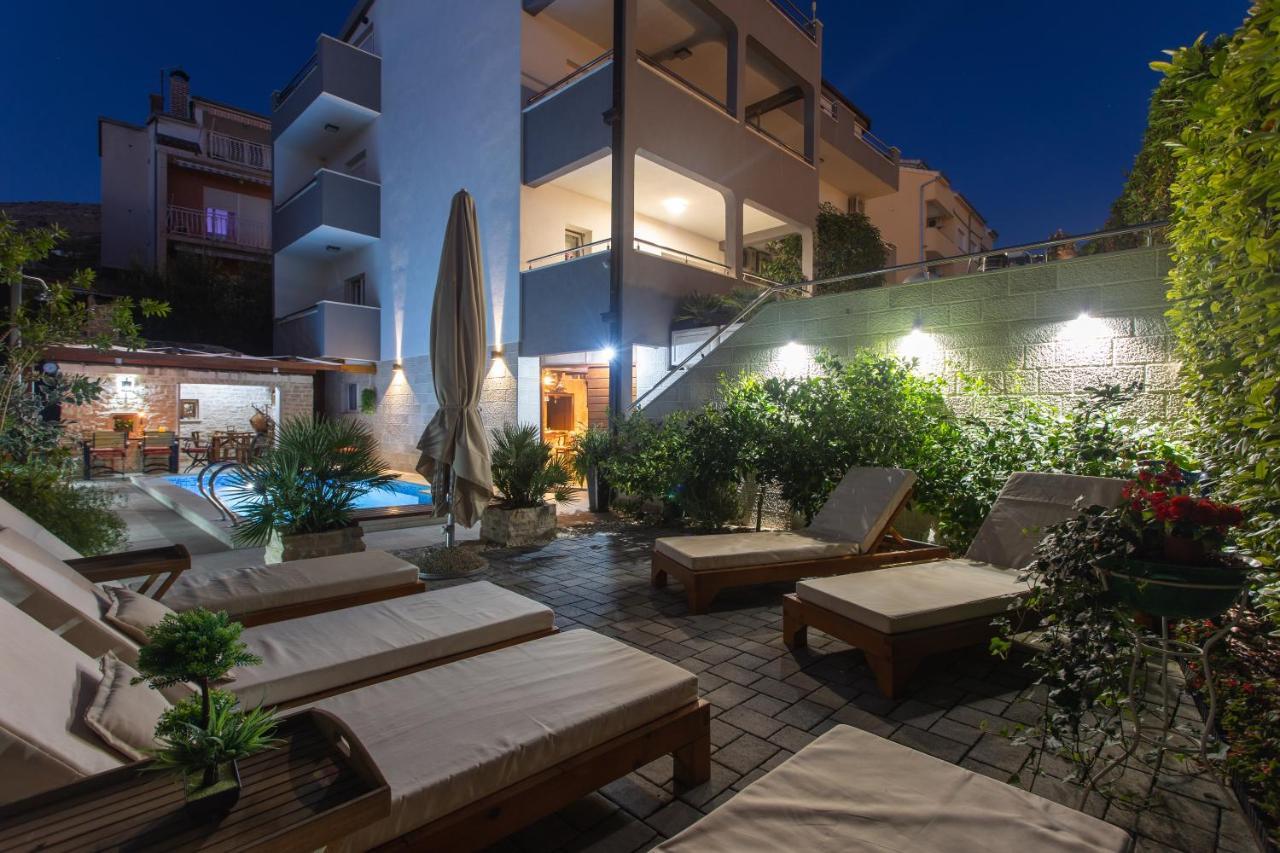 פודסטראנה Villa Padre מראה חיצוני תמונה