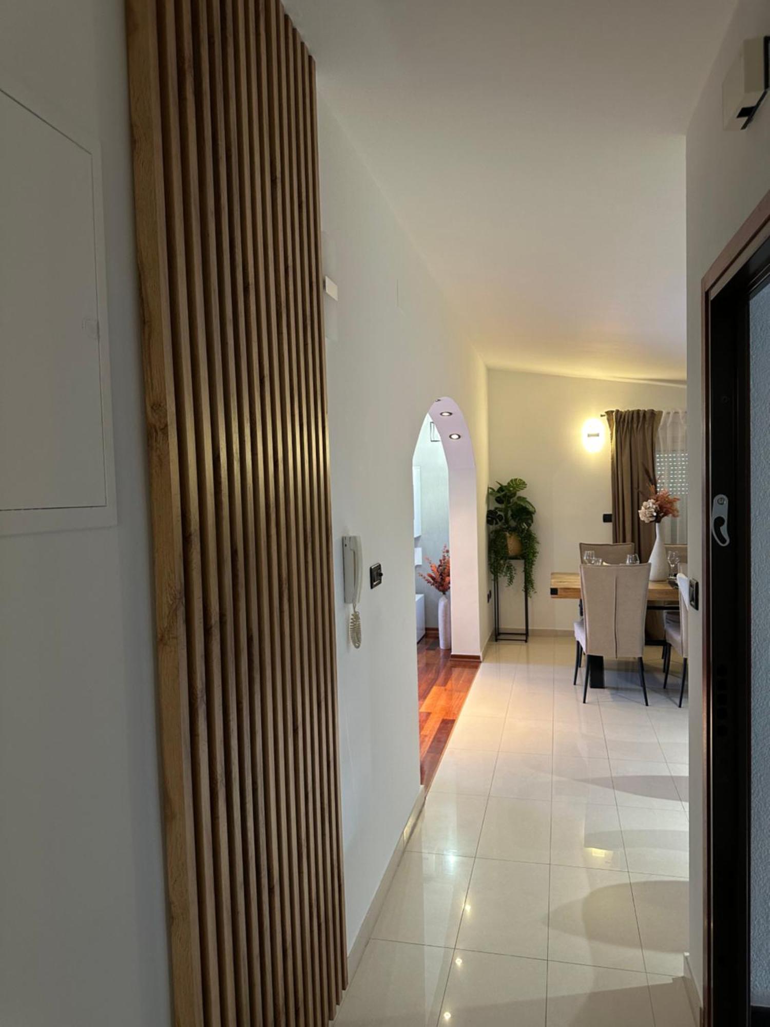 פודסטראנה Villa Padre מראה חיצוני תמונה